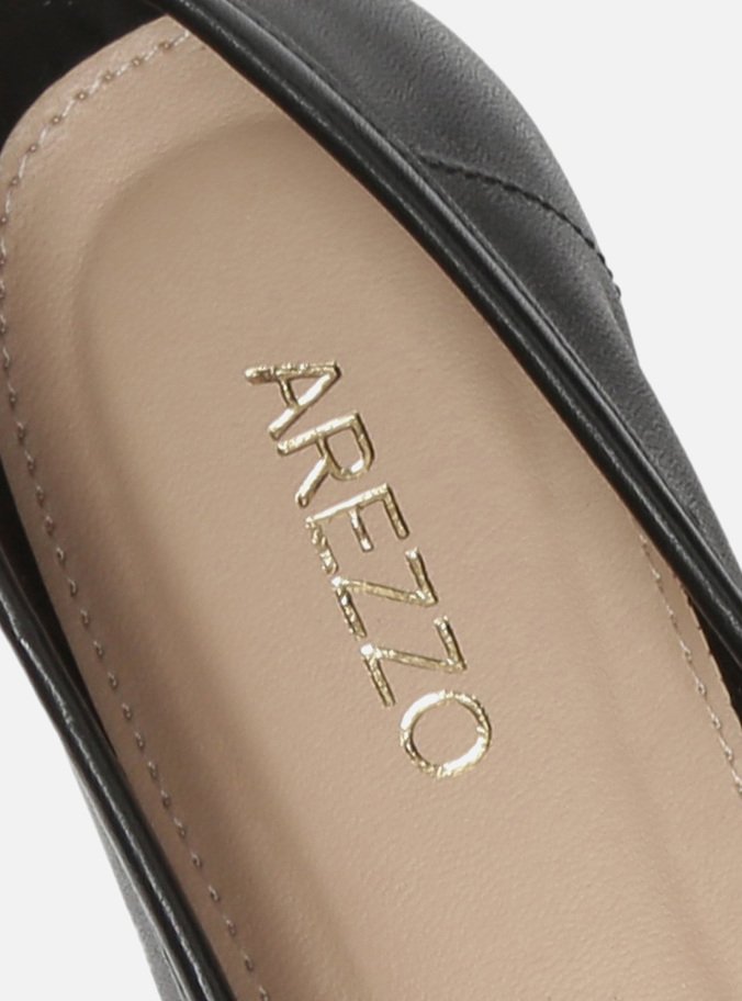 Mocassim Preto Detalhe Franzido