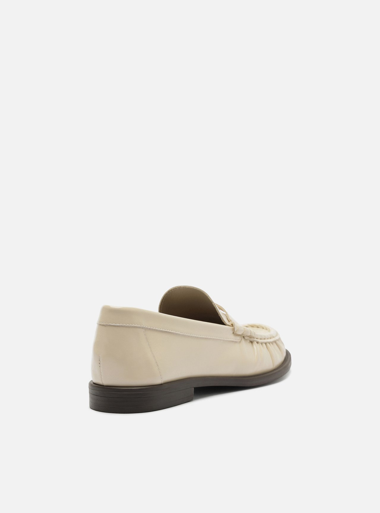 Mocassim Off White Couro Acamurçado — foto 3