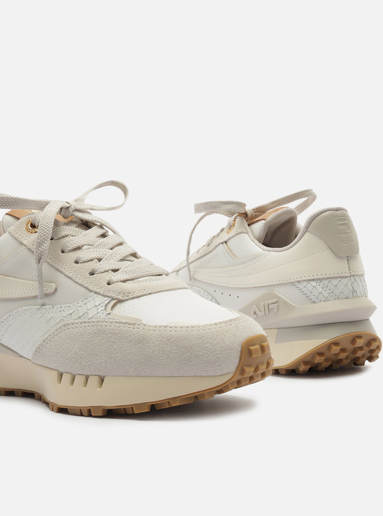 Tênis Branco Solado Esportivo Suede Fila — foto 4