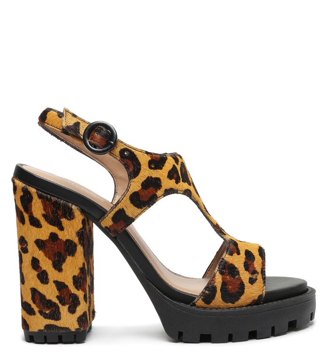 Sandália Animal Print Pelo Tratorada