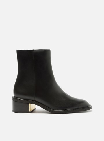 Bota Preta Couro Cano Médio Bloco Metal