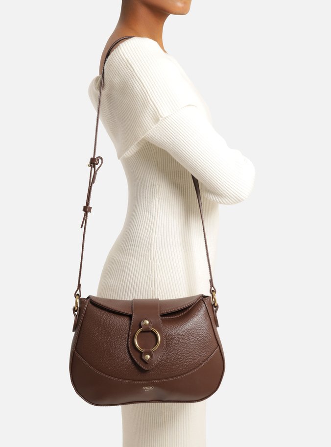 Bolsa Tiracolo Marrom Média Argola Metal