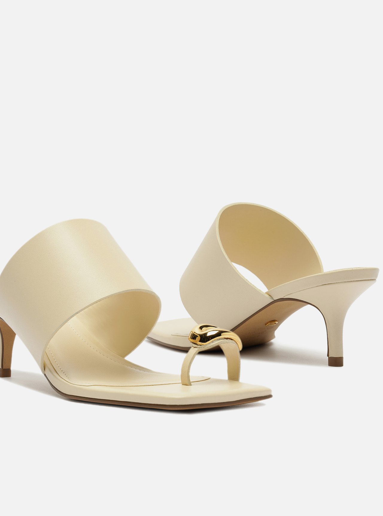 Sandália Off-White Couro Salto Fino Metal Bold — foto 4
