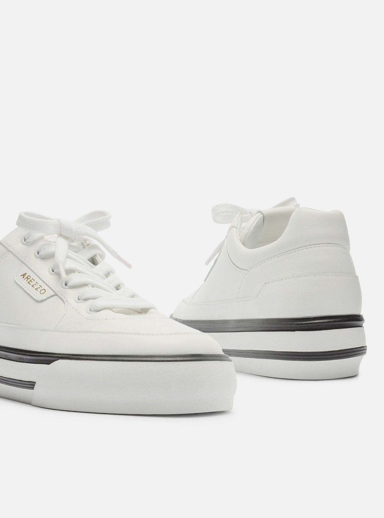 Tênis Branco Couro Flatform Preto — foto 4
