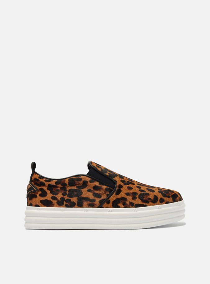 Slip on sale arezzo onça