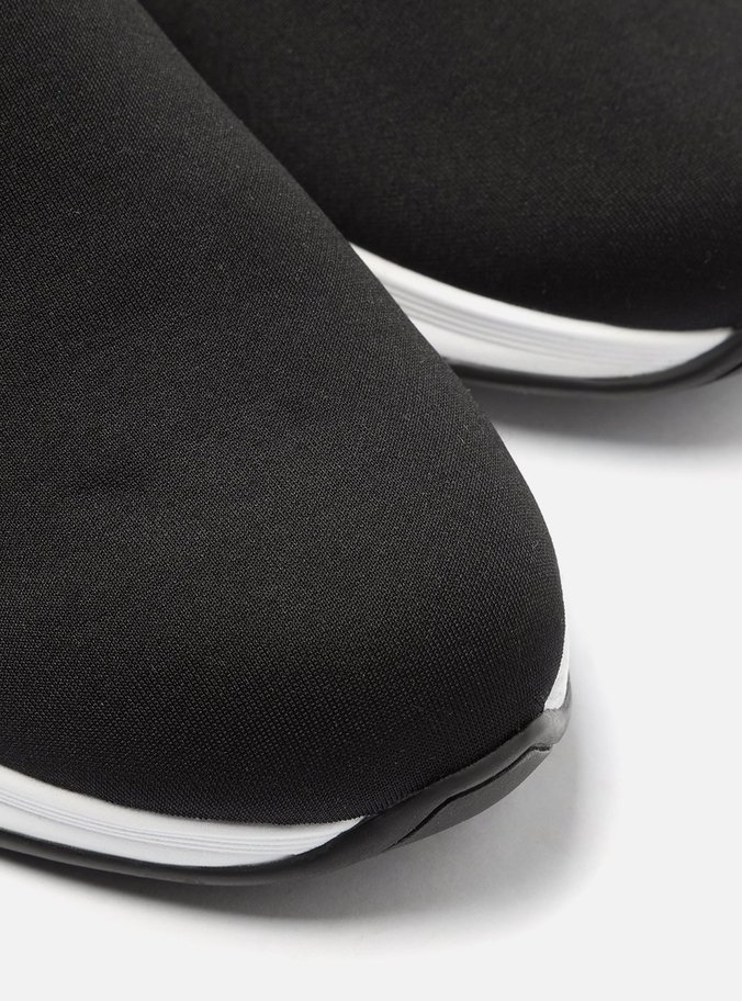 Tênis Slip On Preto Athleisure
