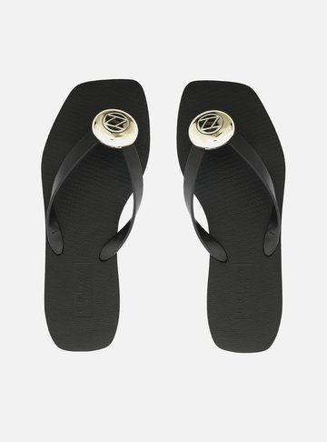 Chinelo de Dedo Preto Square Tiras Largas