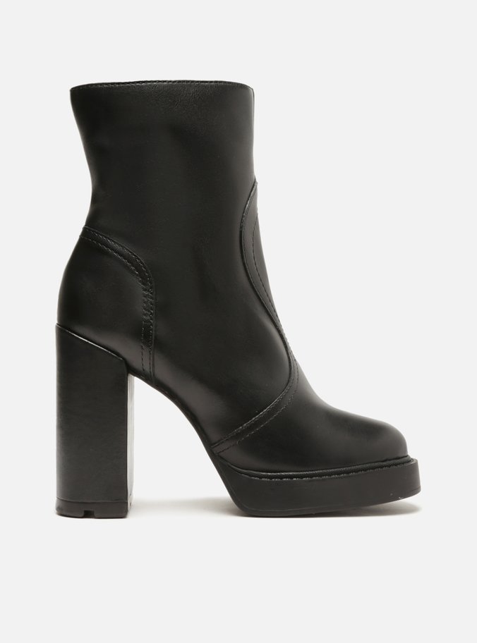 Bota Preta Couro Cano Médio Salto Bloco Detalhe