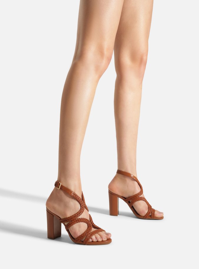 Sandália Marrom Salto Alto Bloco Tiras Trançadas