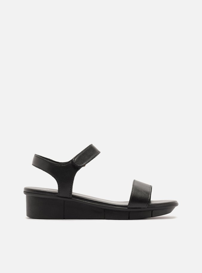 Sandália Preta Couro Flatform Comfort