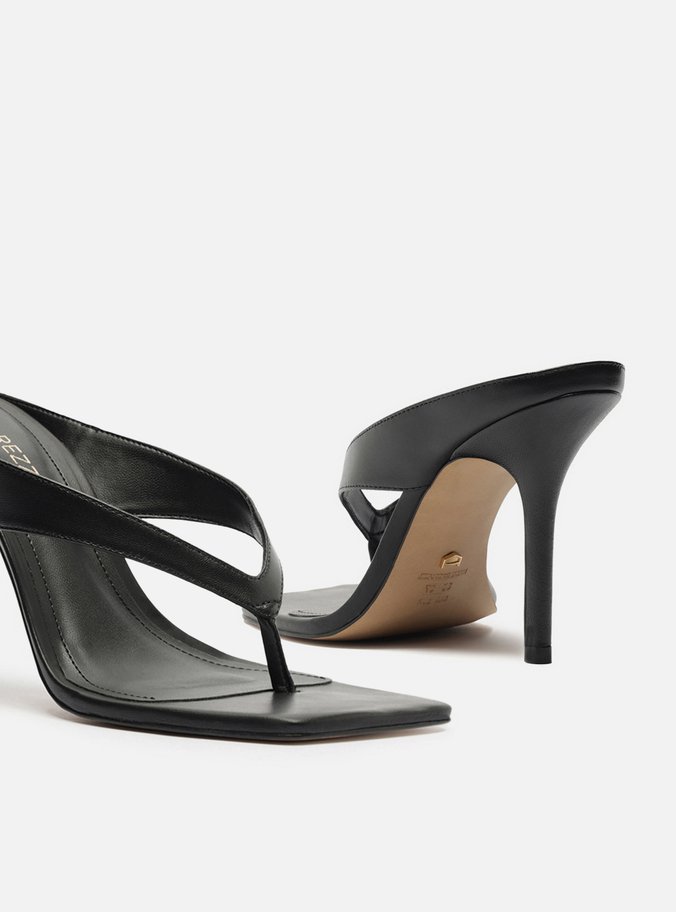 Tamanco Preto Couro Salto Alto Thong