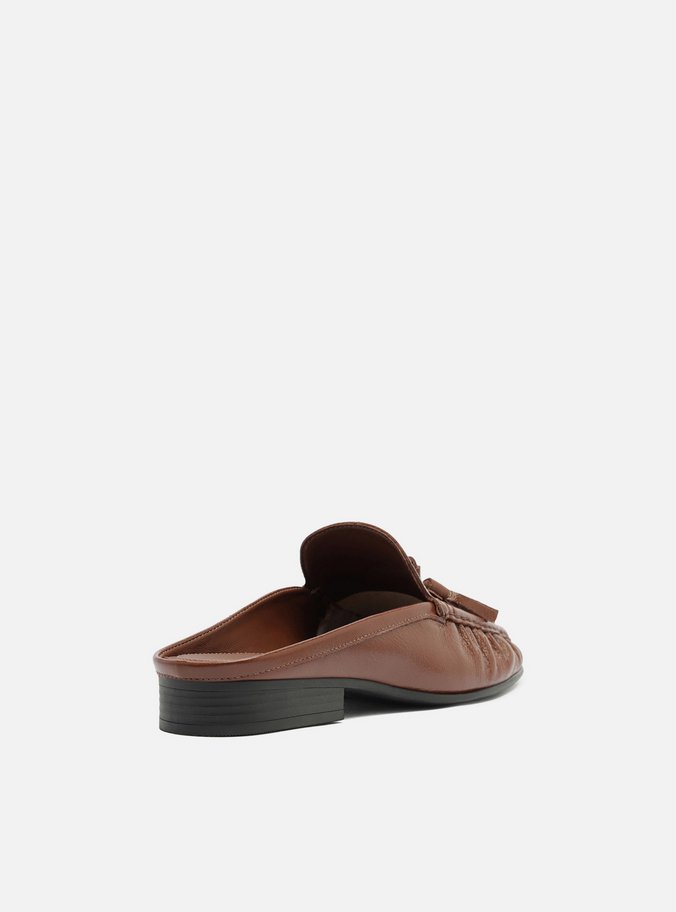 Mule Marrom Couro Bico Redondo Barbicacho