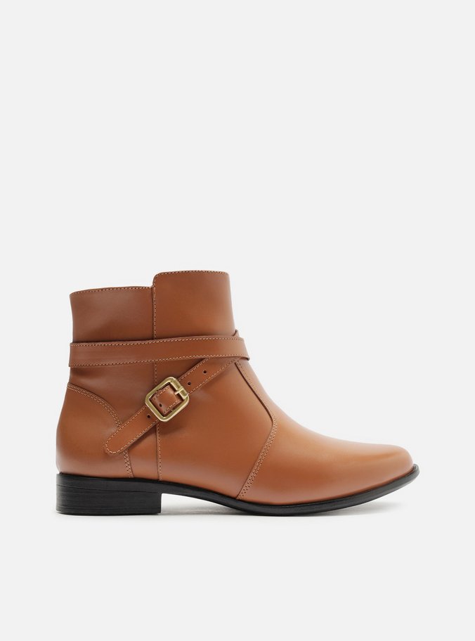 Bota Marrom Couro Cano Curto Salto Baixo Tira