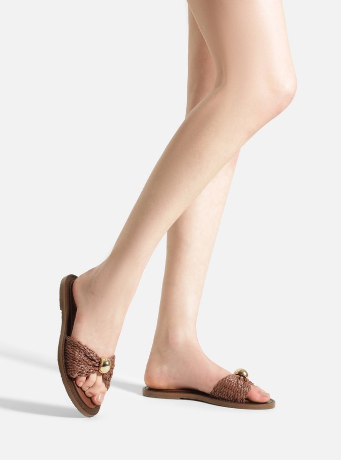 Rasteira Slide Marrom Tramado Esfera Metálica