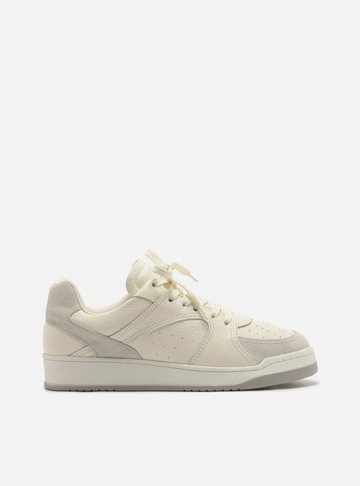 Arezzo — Tênis Branco Amarração Suede