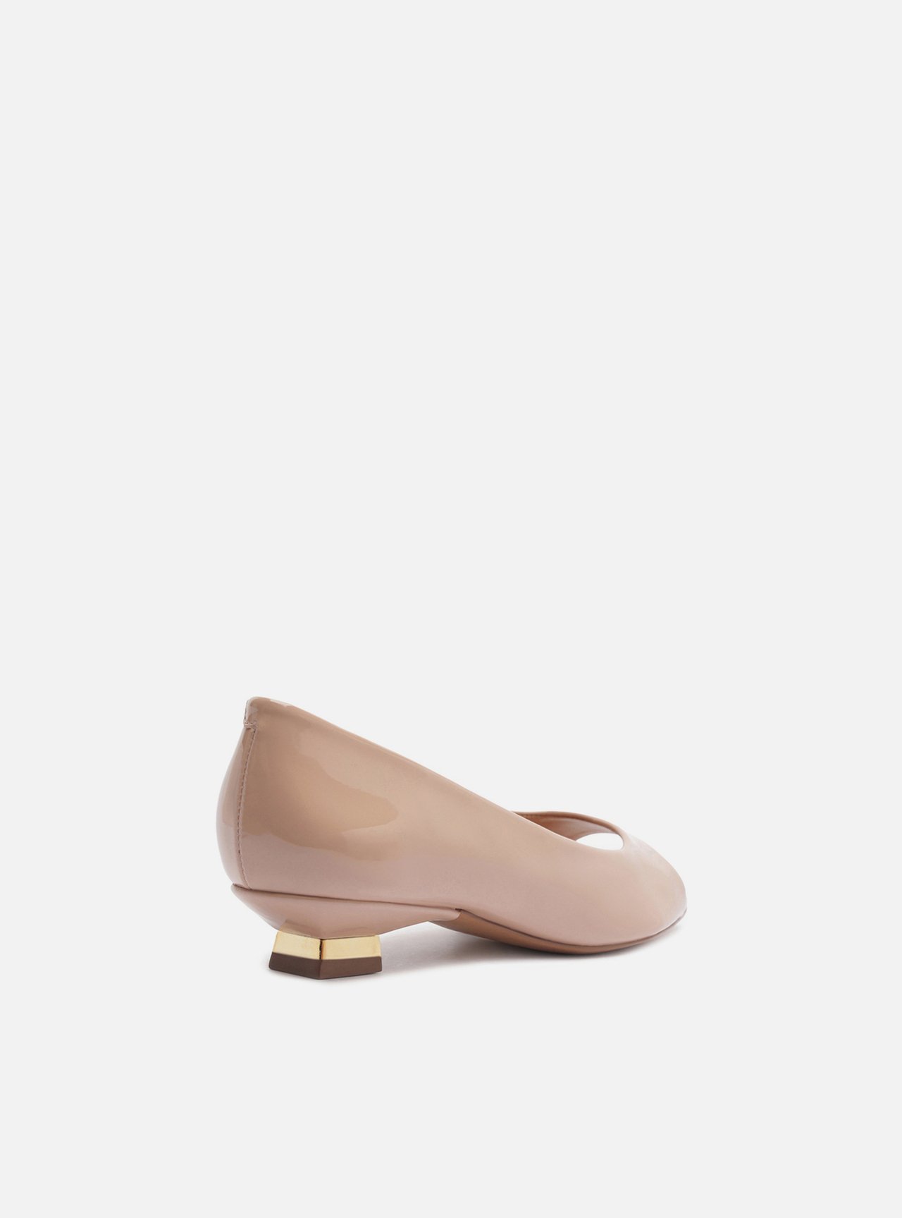 Scarpin Nude Verniz Salto Bloco Metais — foto 3