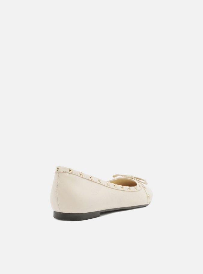 Sapatilha Off-White Laço