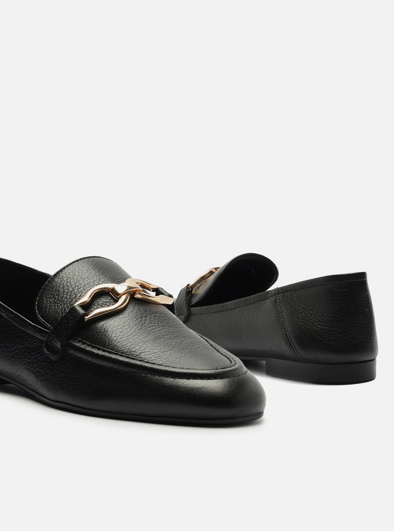 Mocassim Preto Couro Bridão Metálico Básico — foto 4
