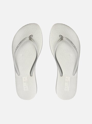 Chinelo de Dedo Prateado Essential Brizza