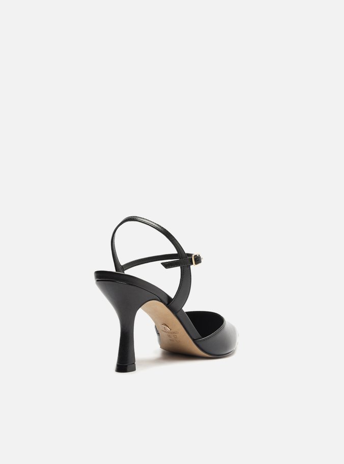 Scarpin Preto Couro Bico Fino Aberto Cap Toe
