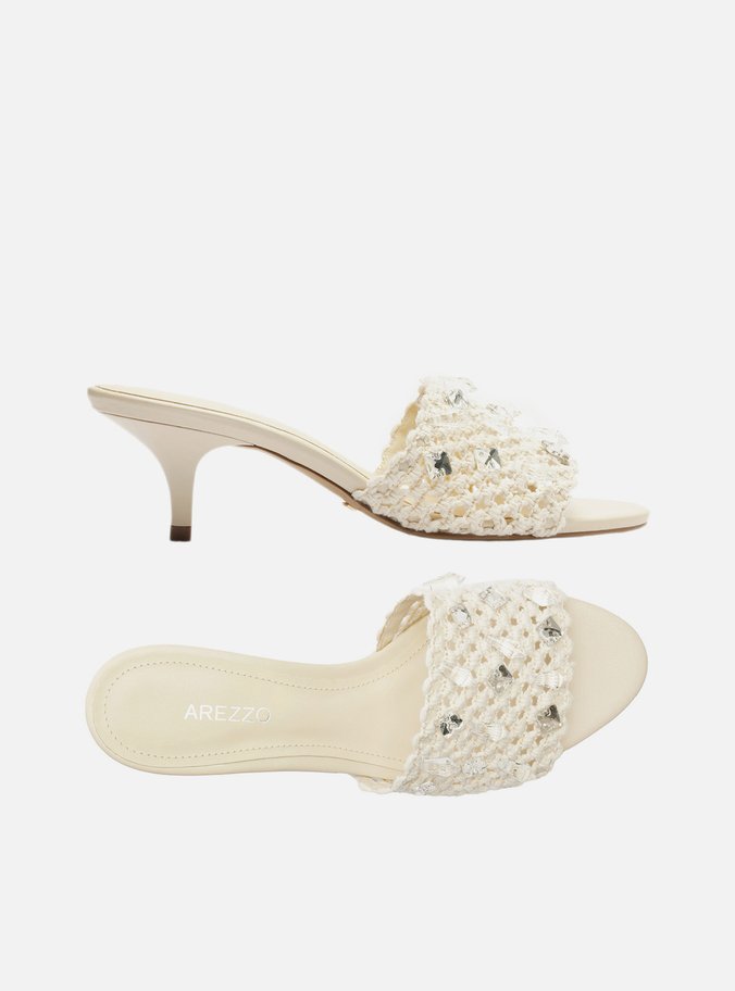 Mule Branca Salto Kitten Bordado Floral