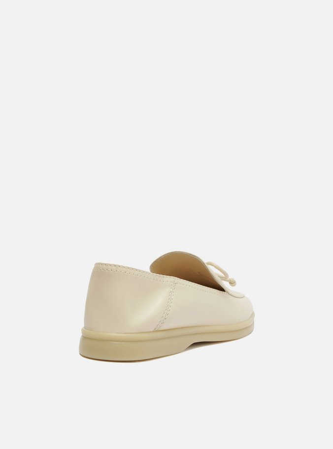 Mocassim Branco Couro Detalhe Laço