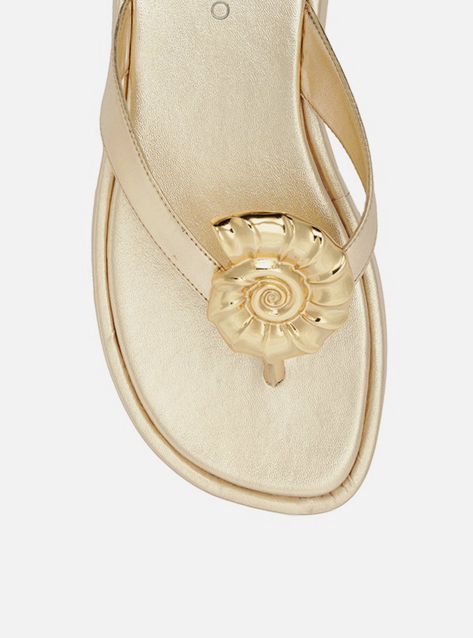 Tamanco Dourado Flatform Metal Concha