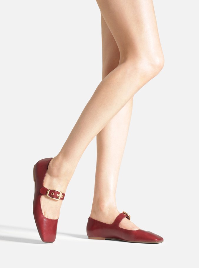 Sapatilha Vermelha Couro Bico Quadrado Fivela