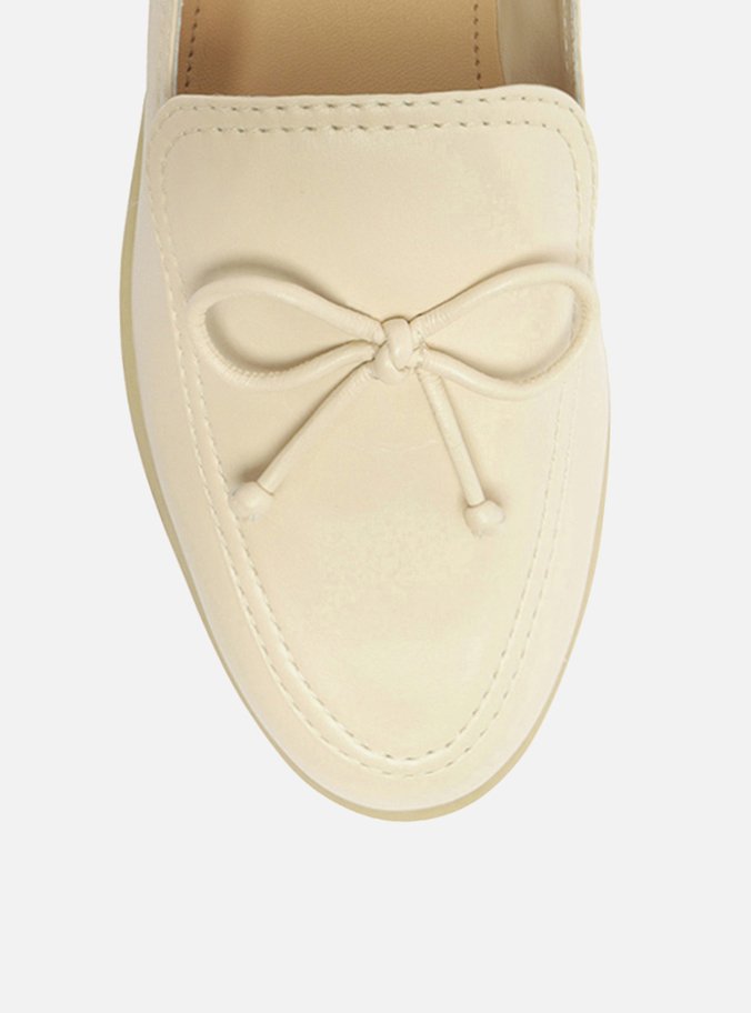 Mocassim Branco Couro Detalhe Laço