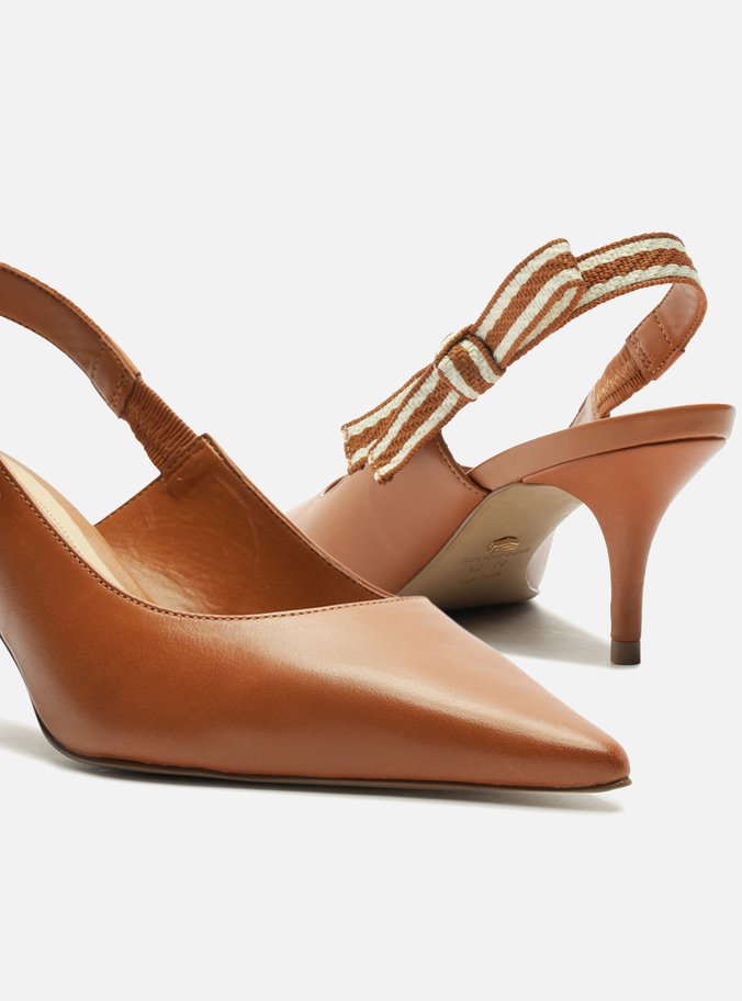 Scarpin Marrom Couro Salto Baixo Slingback Laço
