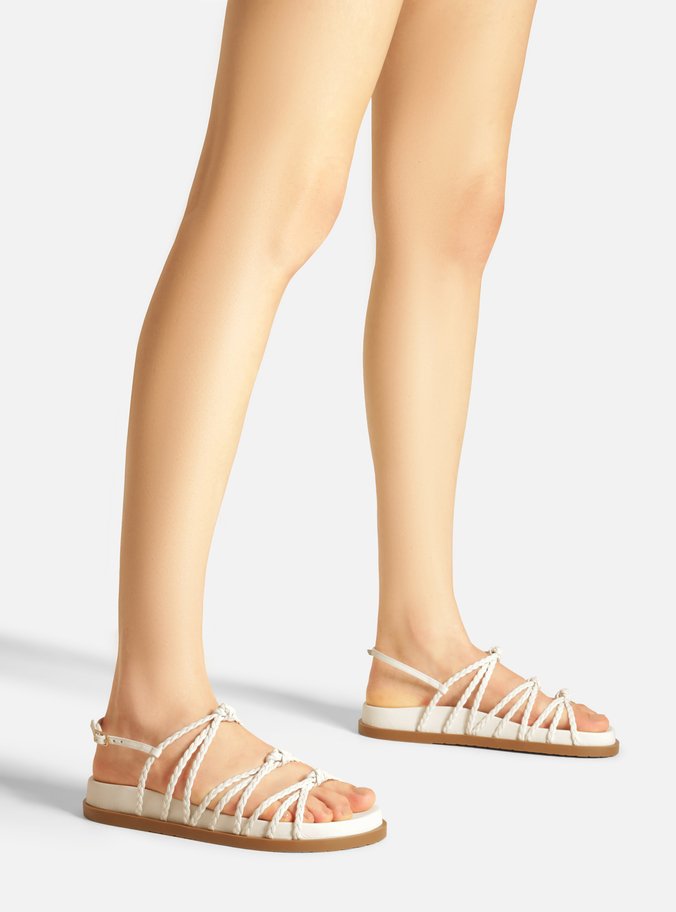 Sandália Rasteira Branca Tiras Trança Nó