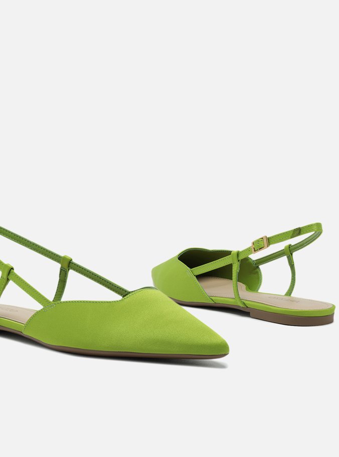 Sapatilha Verde Tecido Bico Fino