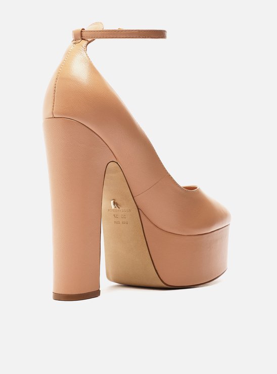 Scarpin Nude Couro Meia Pata Bloco
