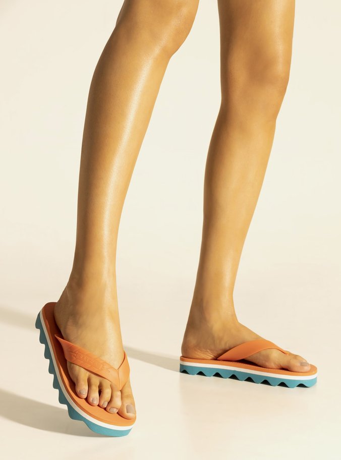 Chinelo de Dedo Laranja Flatform Multicolorido Brizza