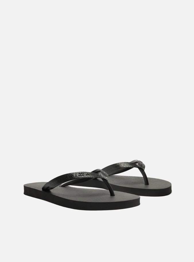 Chinelo de Dedo Preto Essential For All Brizza