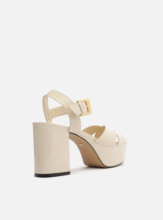 Sandália Off-White Verniz Salto Bloco Tiras Grace