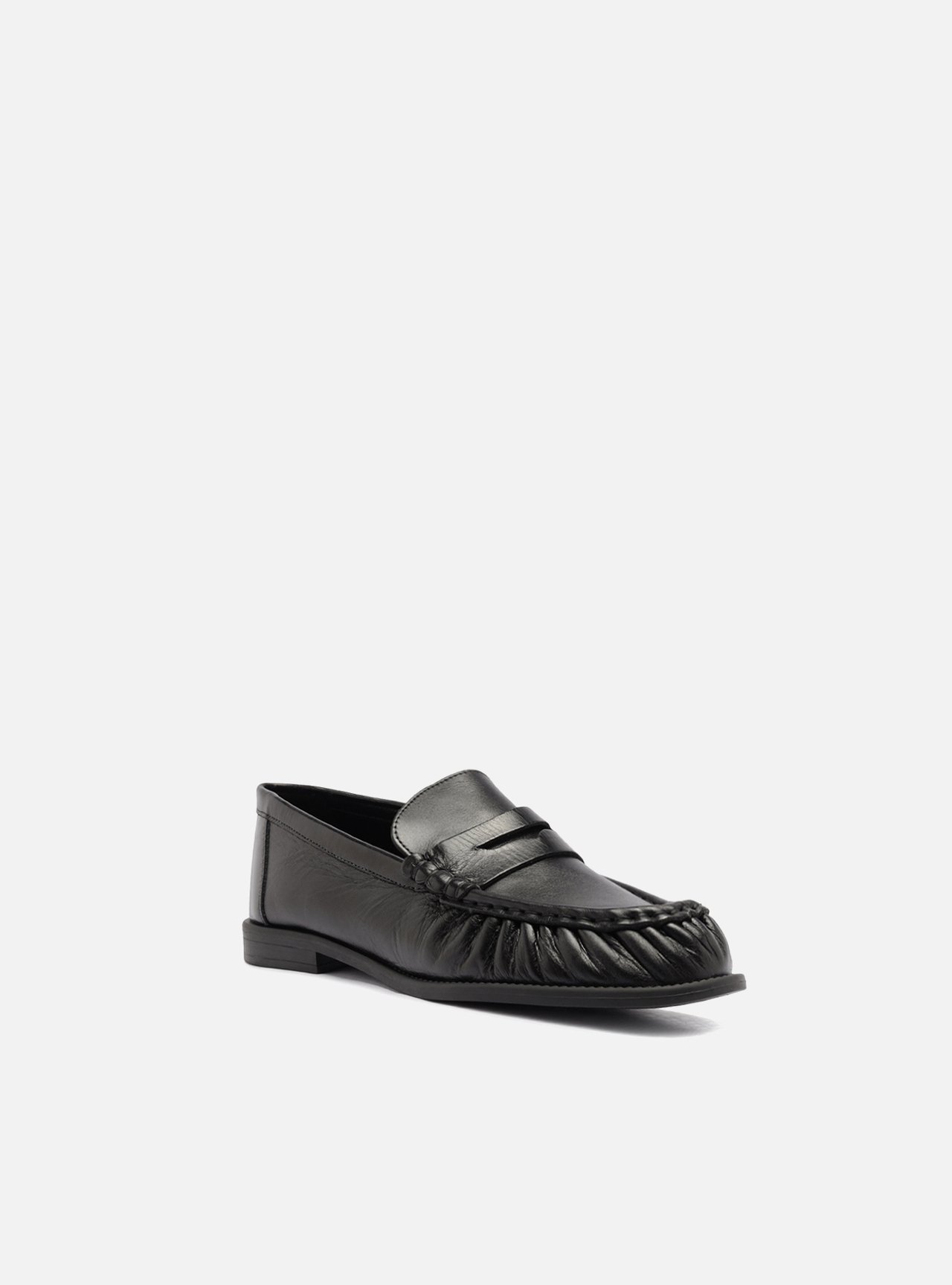 Mocassim Preto Couro Franzido Tira — foto 2