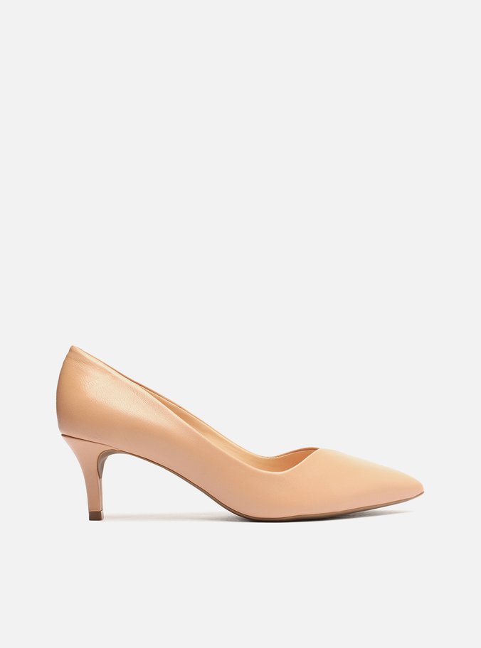 Scarpin Nude Couro Salto Baixo Fino
