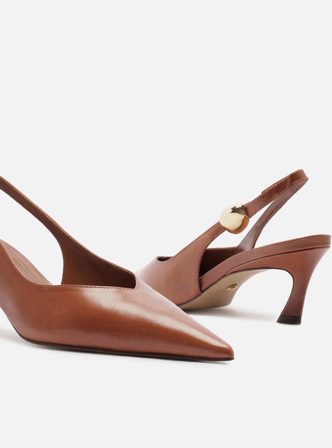 Scarpin Marrom Couro Salto Kitten Metal