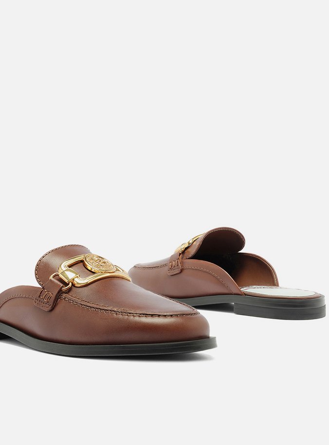Mule Marrom Couro Medalha