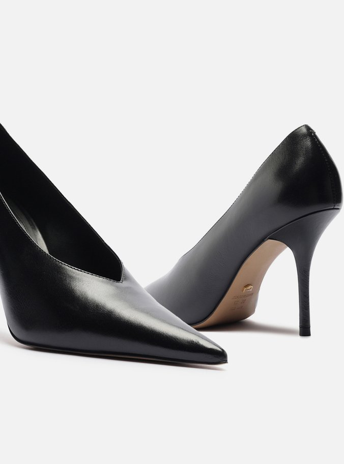 Scarpin Preto Couro Salto Alto Fino Modern