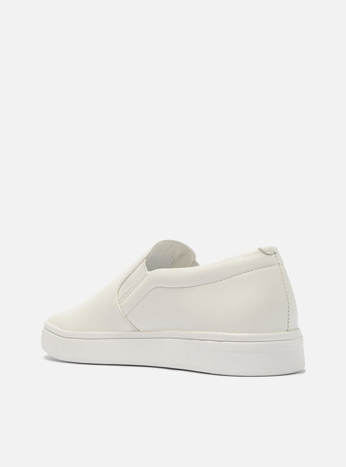 Tênis Slip On Branco Couro Básico