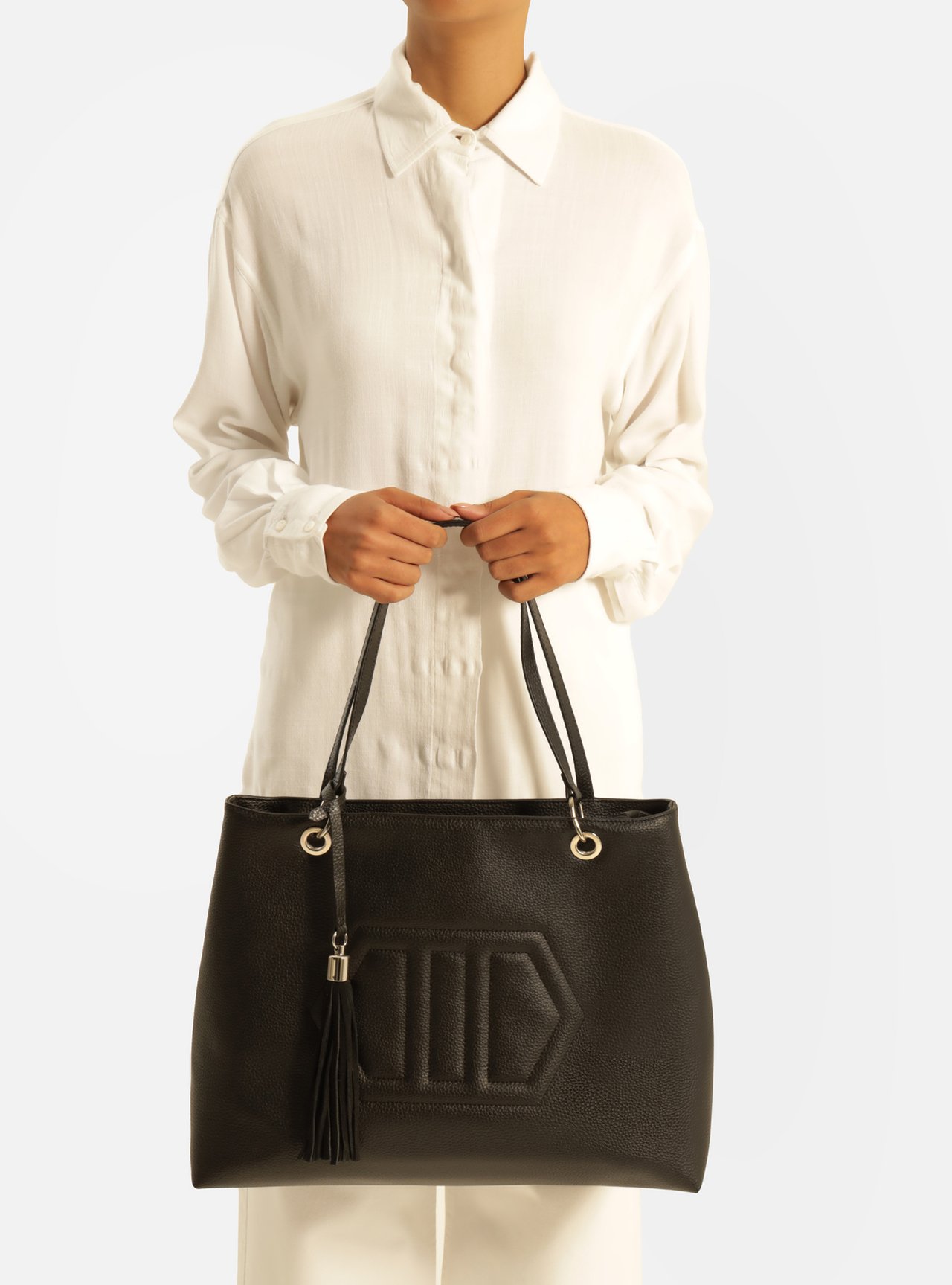 Bolsa Hobo Preta Verona Grande — foto 6