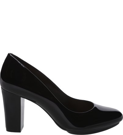 scarpin com bico redondo