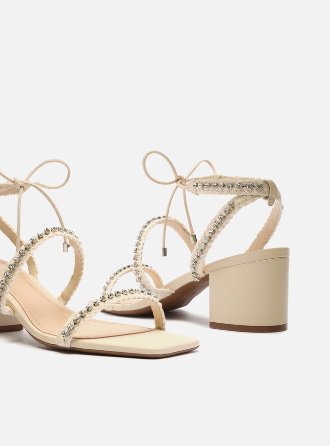 Sandália Off-White Salto Médio Bloco Strass Mykonos
