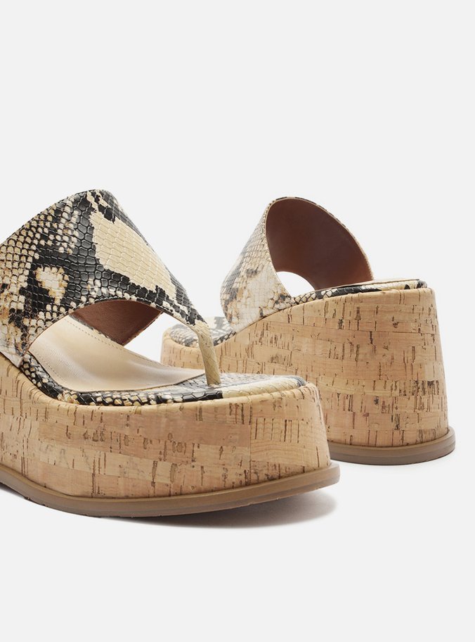 Tamanco Animal Print Plataforma Tira Única