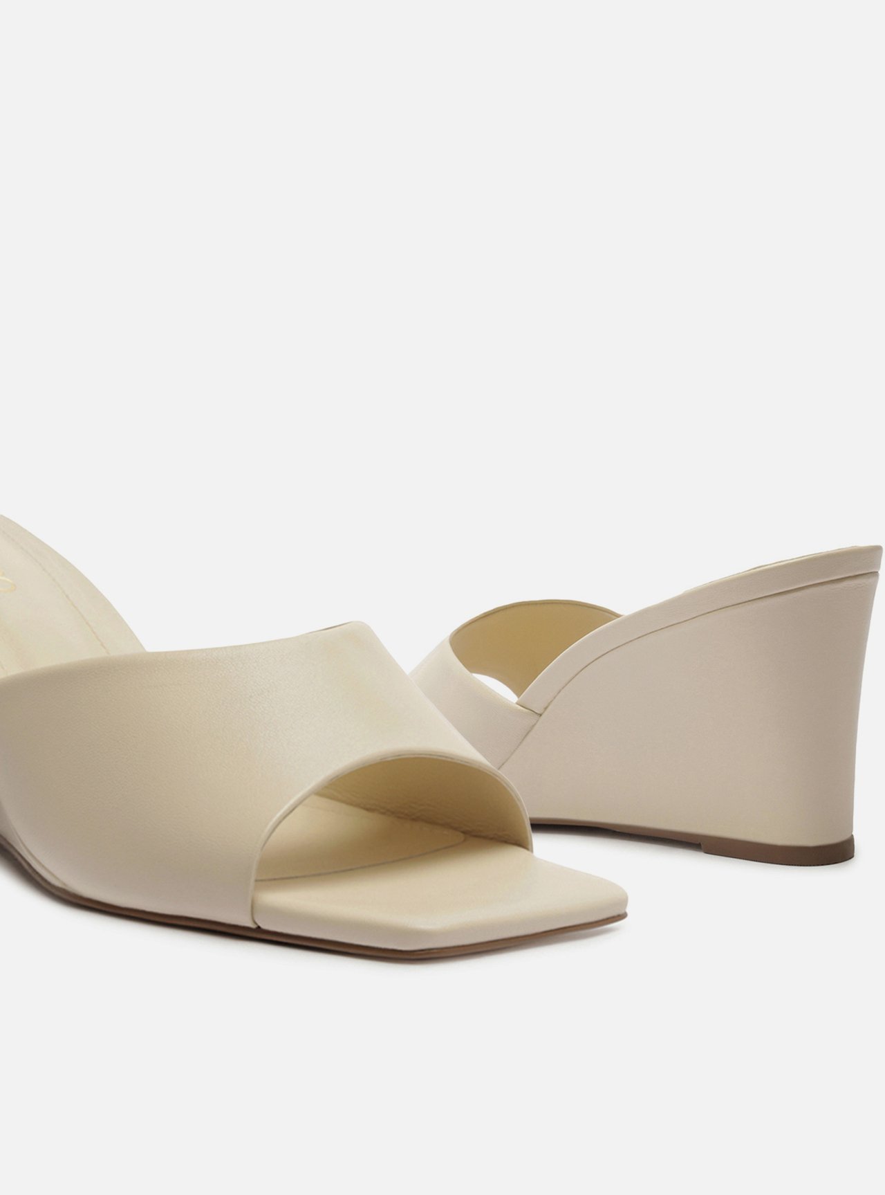 Tamanco Off White Couro Anabela — foto 4