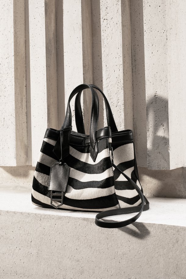 Bolsa Shopping Animal Print Pequena Bag Charm