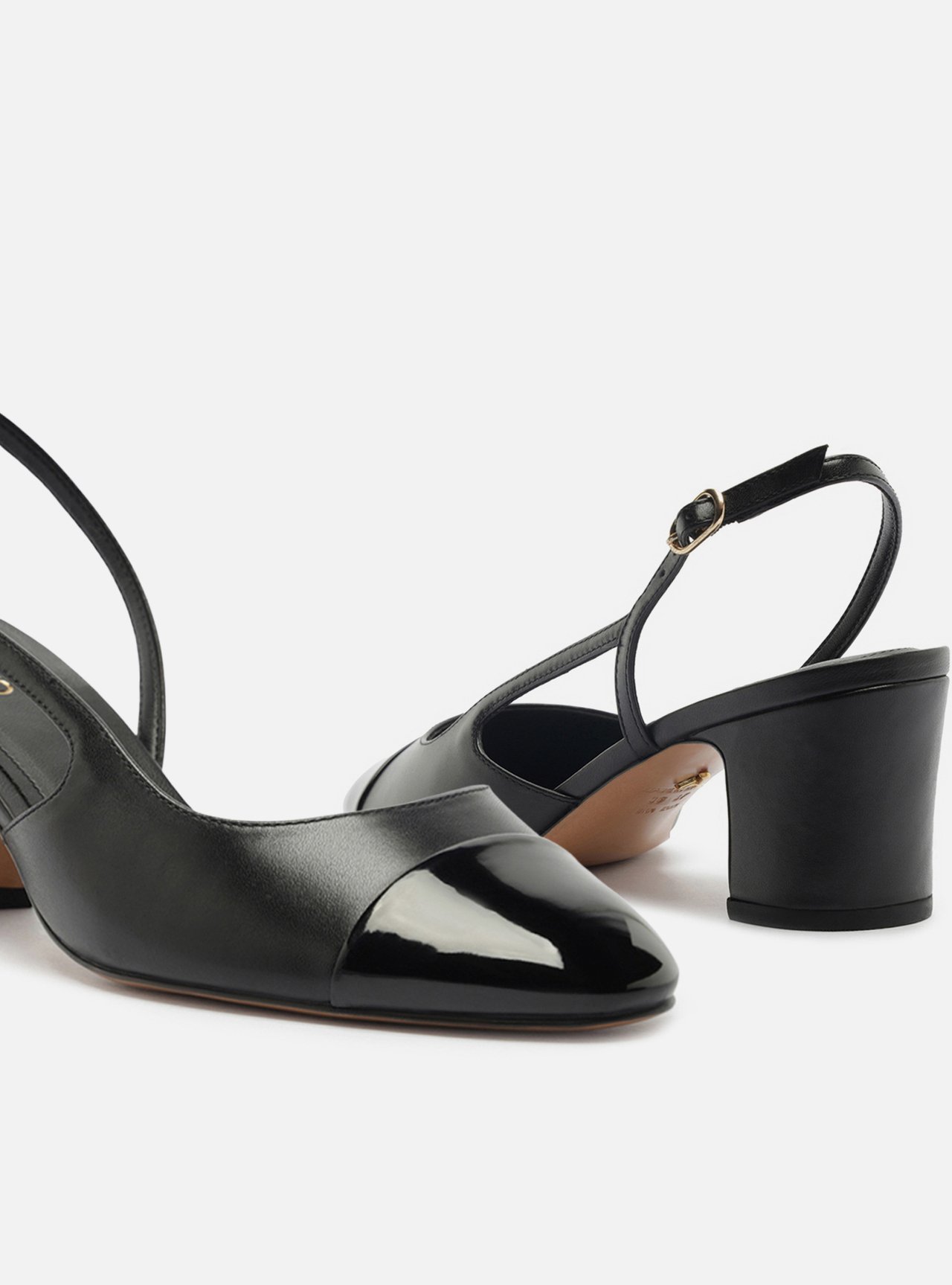 Scarpin Preto Couro Salto Bloco Slingback — foto 4