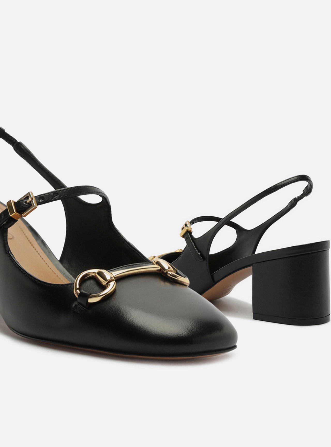 Scarpin Preto Couro Salto Bloco Bridão Slingback — foto 4